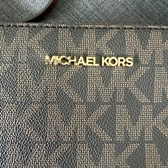 NEW MICHAEL KORS HOUSTON LARGE ZIP CROSSBODY BAG PURSE - Picture 2 of 10